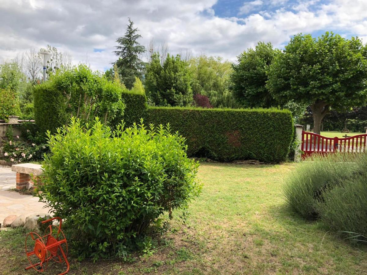 Le Gite Du Canal Noyers-sur-Cher Luaran gambar